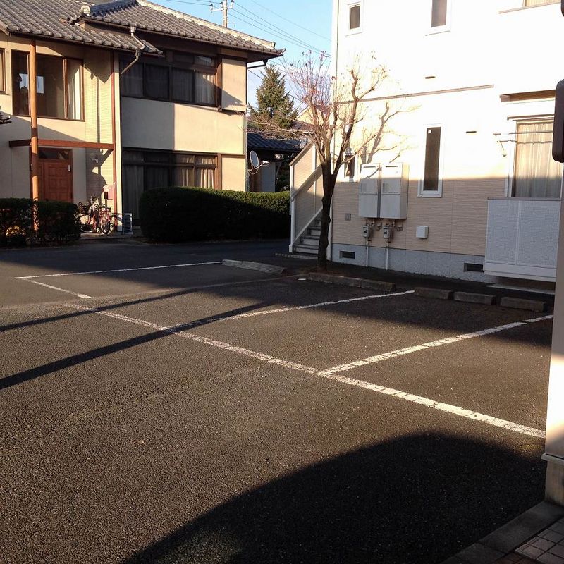 レオパレスＰＩＰＡ 駐車場
