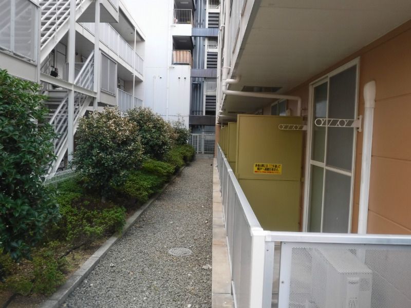 レオパレスドミール　今川 バルコニー