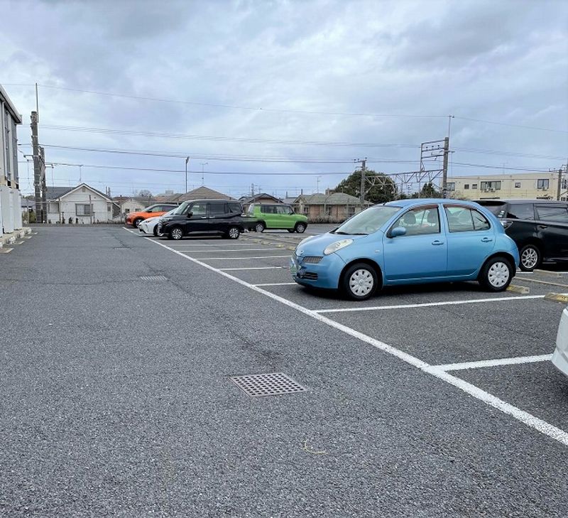 レオネクストオリヴィエⅠ 駐車場