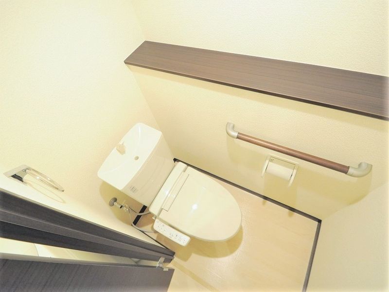 CLEINO Sunny Court Nhà vệ sinh