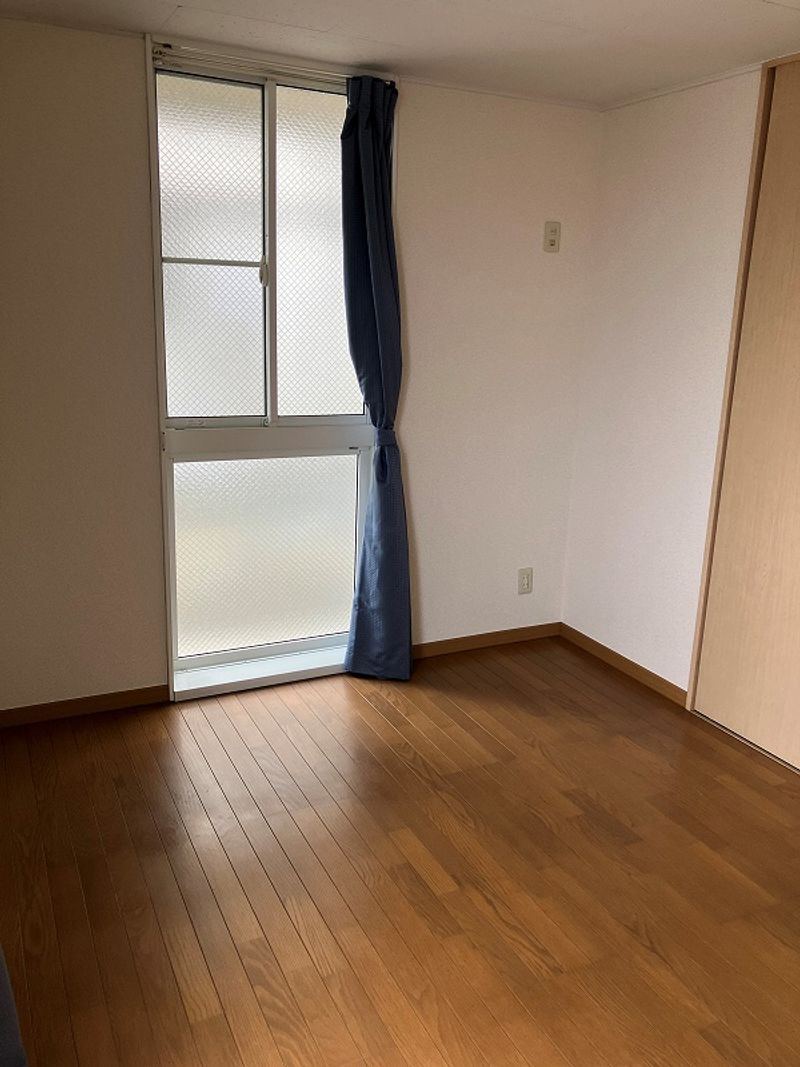 レオパレスＩＺＵＭＩ　Ⅰ 居間