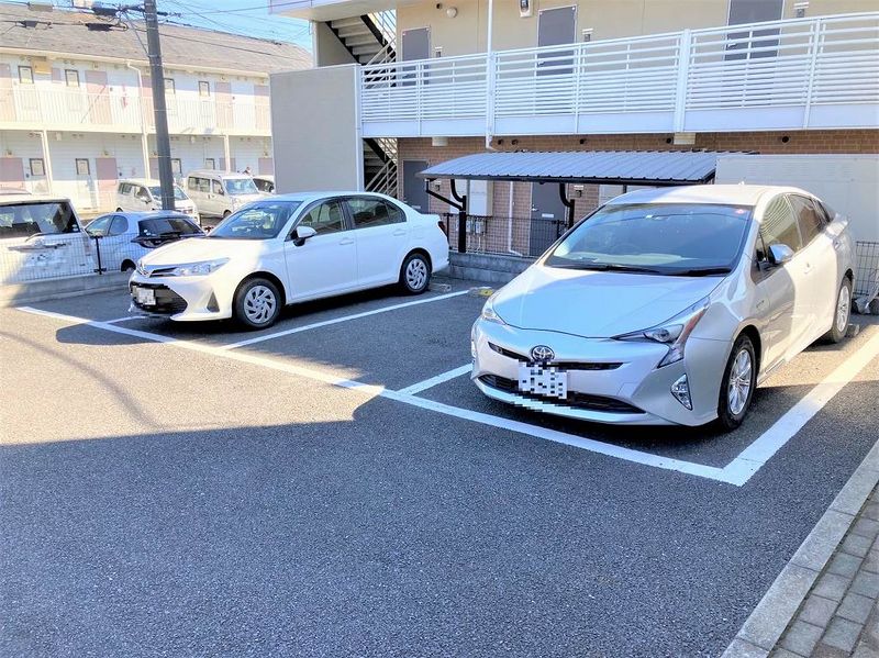 レオパレスコーラクⅡ 駐車場