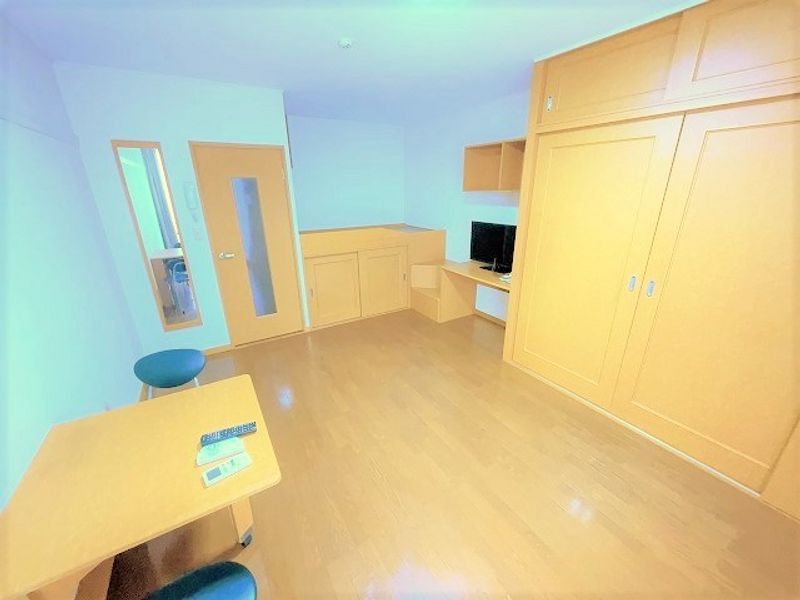 レオパレスフォレストヴィラ 居間