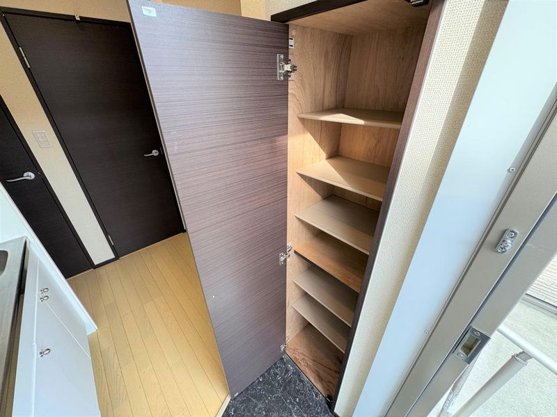 クレイノラン　パドレ湊川 収納