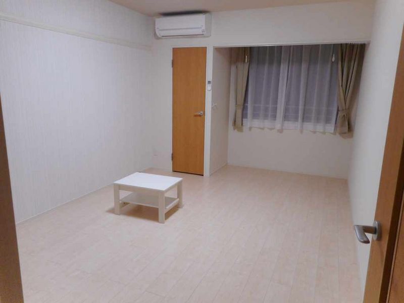 クレイノパレス　カネセイ 居間