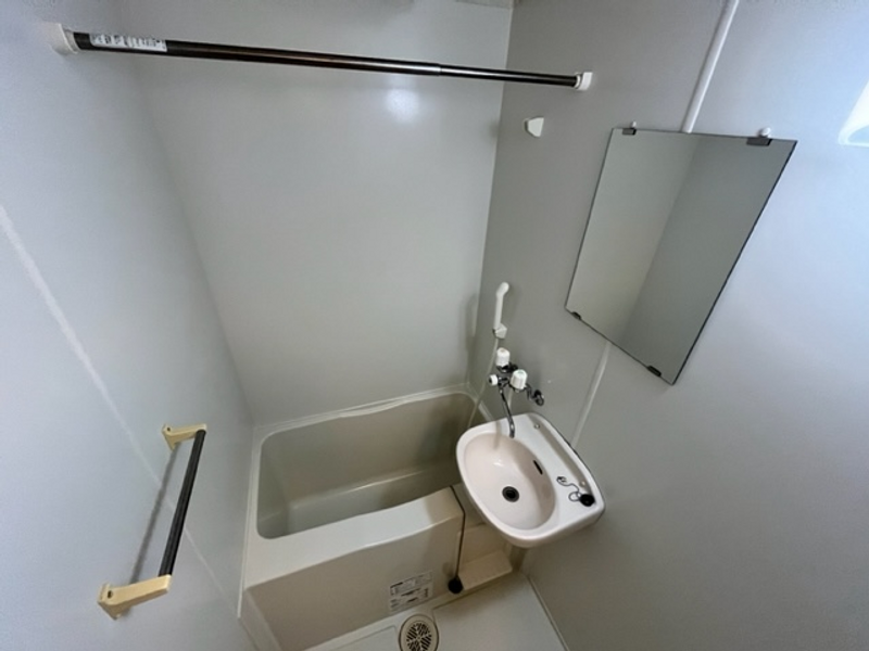 レオネクスト四女子西 風呂