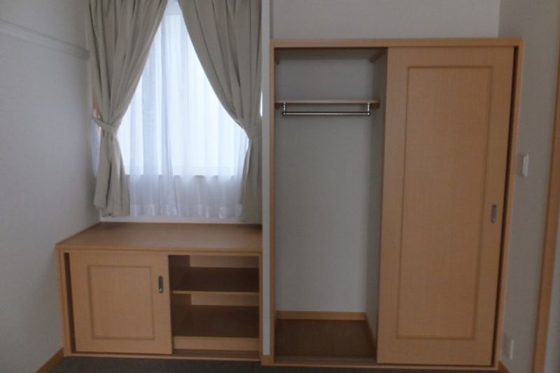 レオパレスシオン　Ａ 収納