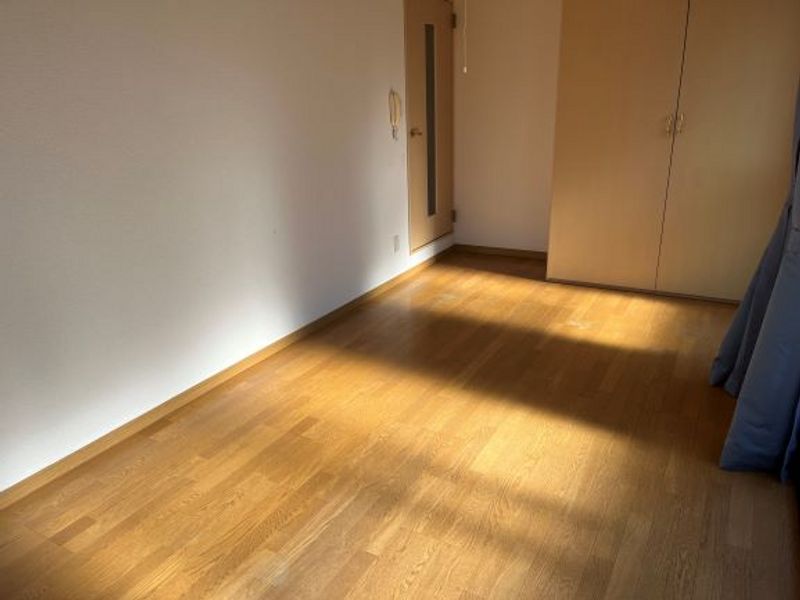 レオパレスえびす 寝室