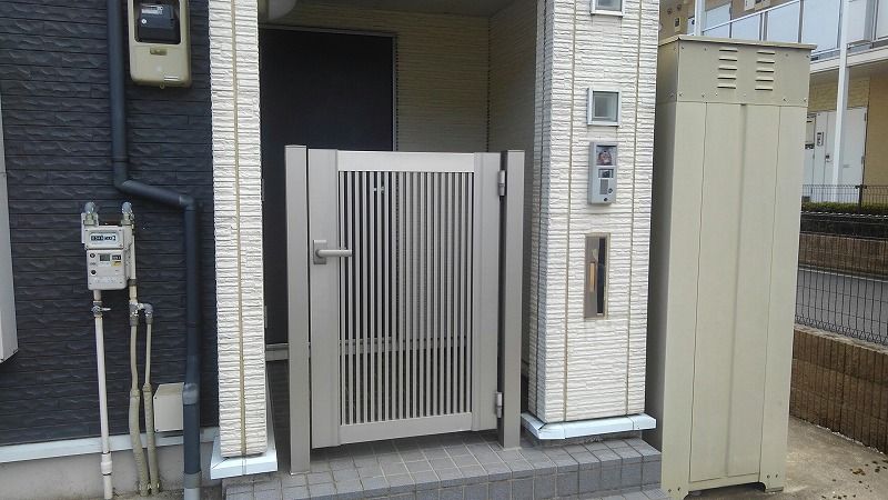 レオパレスコヅチⅡ 玄関