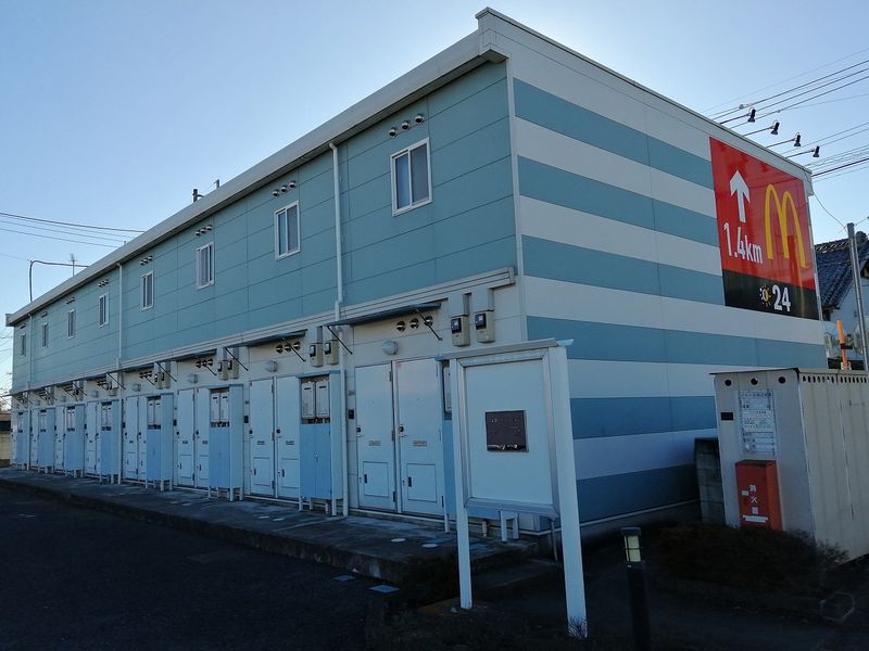 レオパレスＮＩＴＴＡ 玄関
