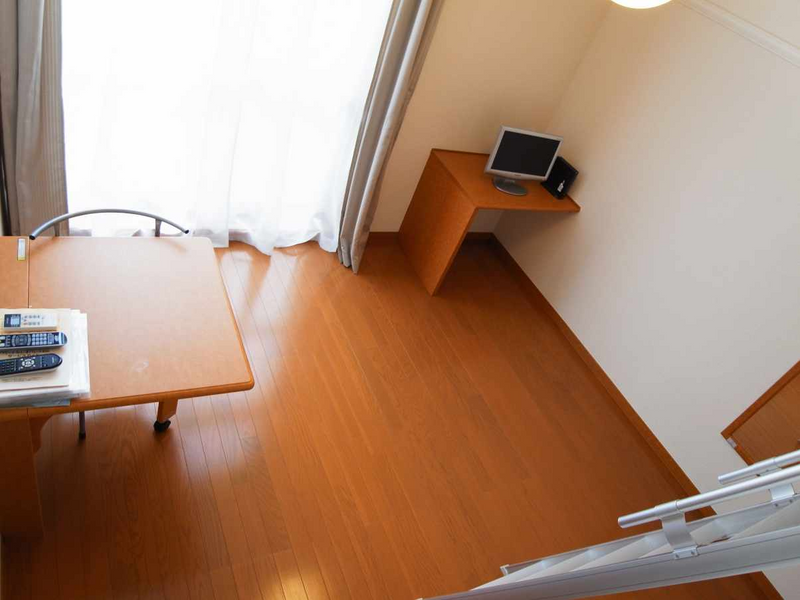 レオパレスアンジュ 居間