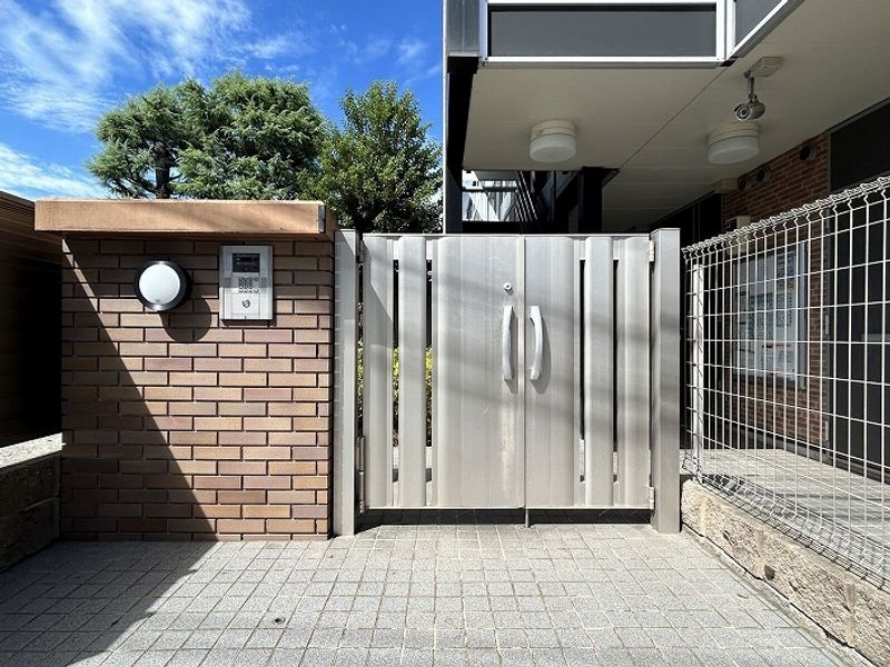 レオパレス南部 エントランス