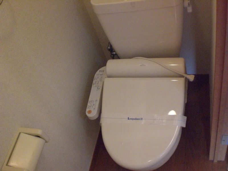 レオパレスメゾン錦 トイレ