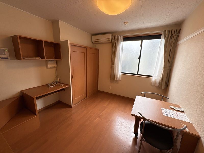 レオパレスクオーレ 居間