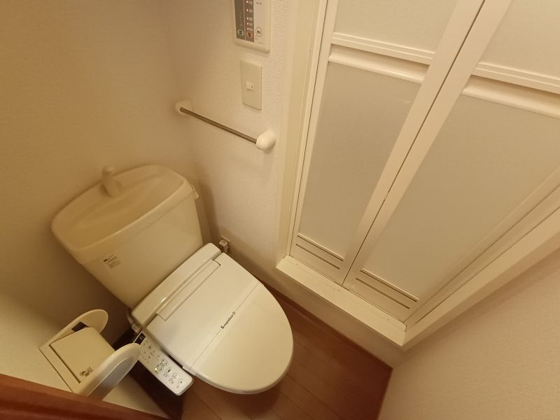 レオパレスセジュール新保 トイレ