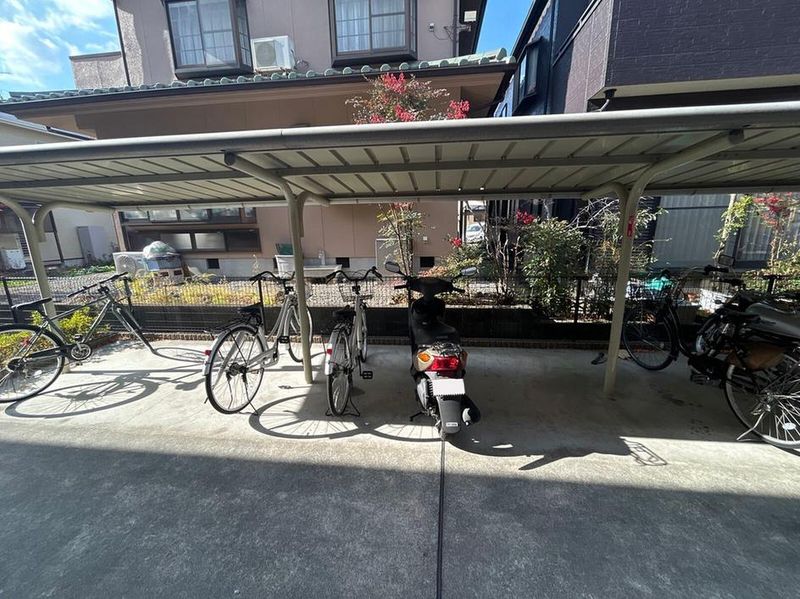 レオパレス若草 共用部分