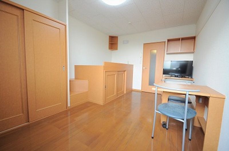 レオパレス屋形Ⅰ 居間
