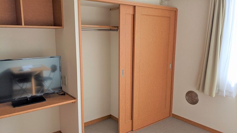 レオパレス双葉 収納