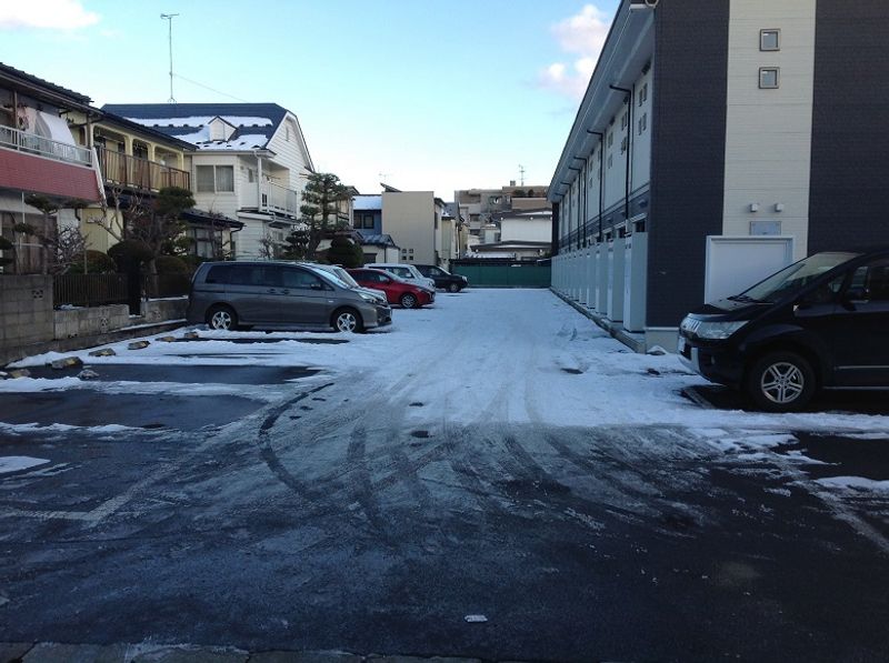 レオネクスト城下 駐車場