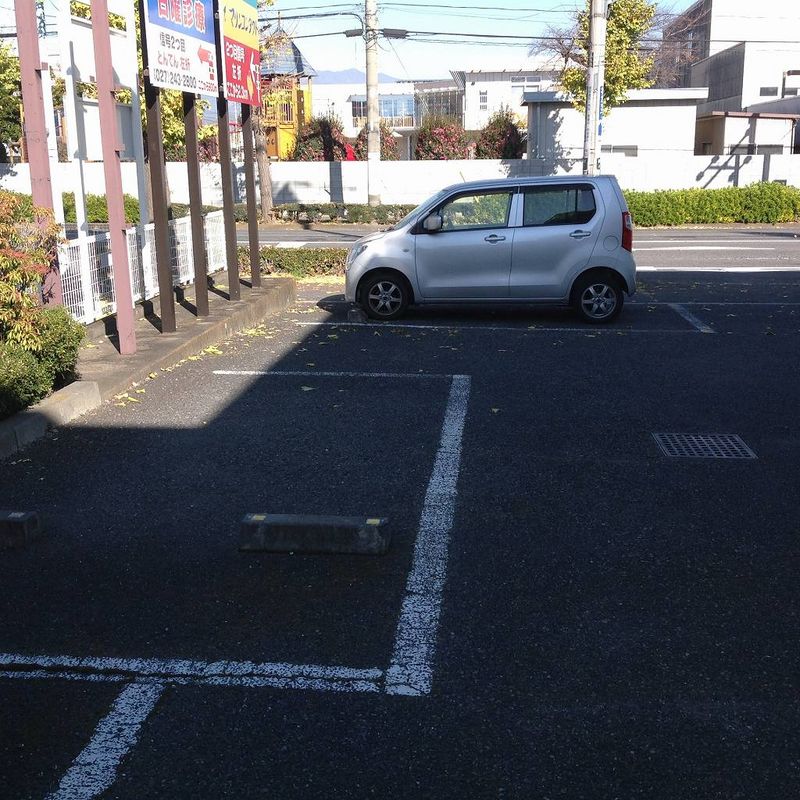 レオパレスコミュニティ 駐車場