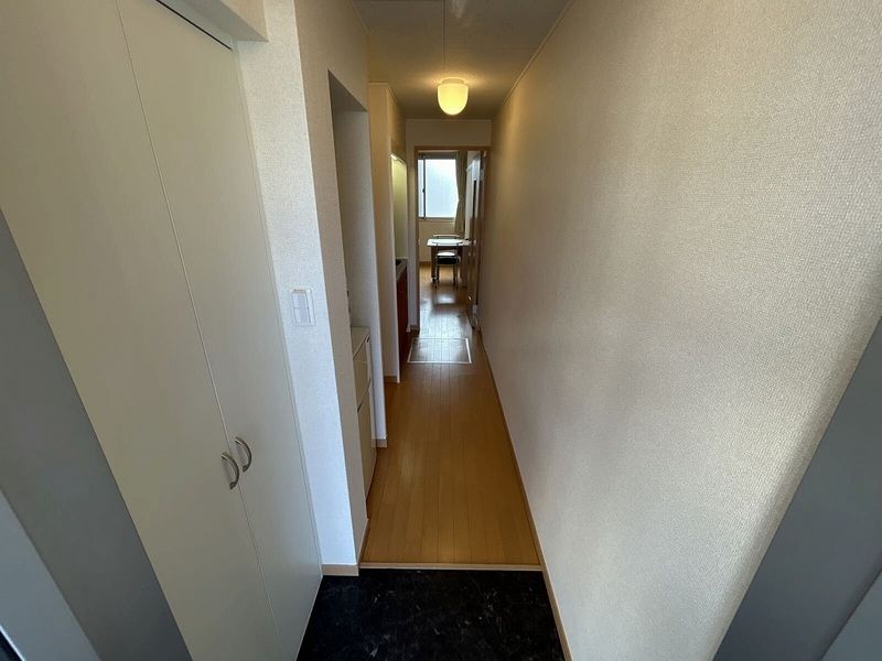 LEONEXT Grape Hill C 玄关