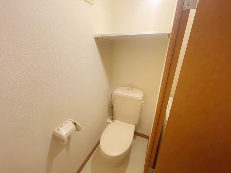 レオパレスフローラル トイレ