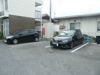 レオパレスＨ．Ｈ．Ｋ 駐車場