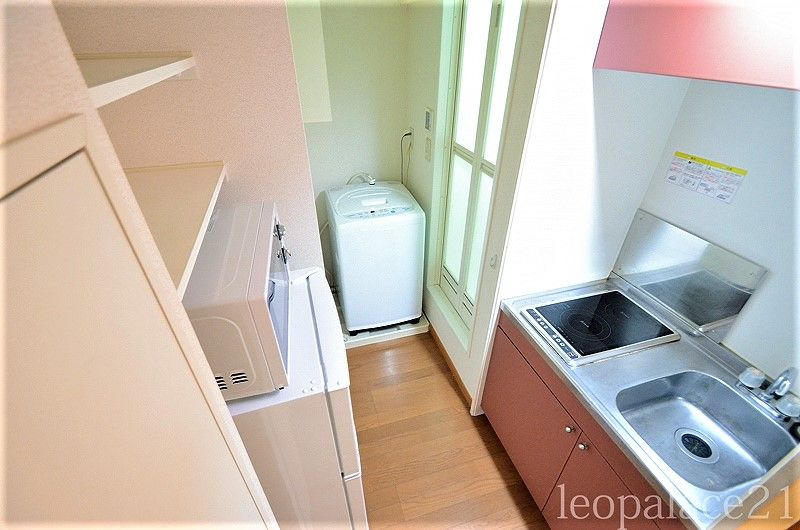 レオパレスフォレストいずみ キッチン