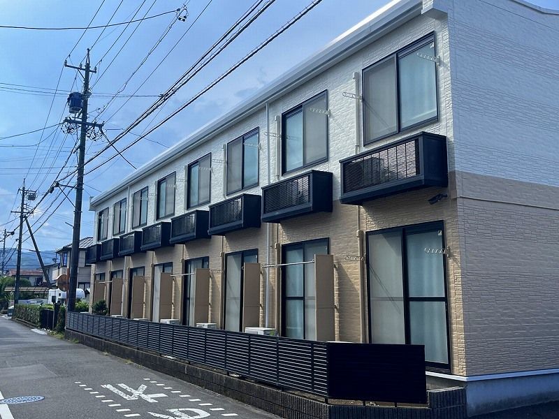 レオパレスクレスト 外観