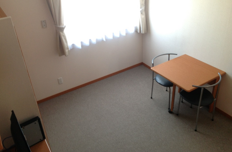 レオパレスシーダー　２ 居間