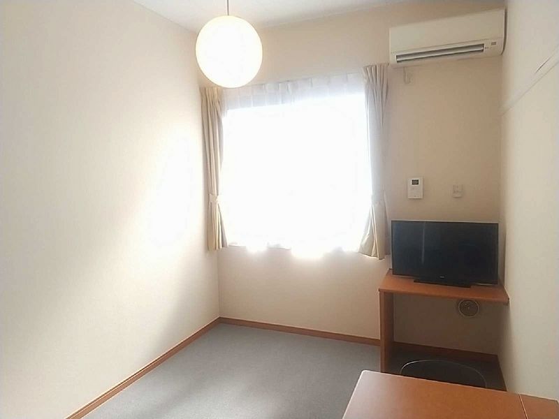 レオパレスルキア 居間