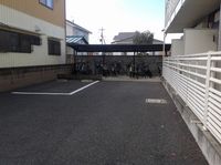 レオネクストさざんか 駐車場