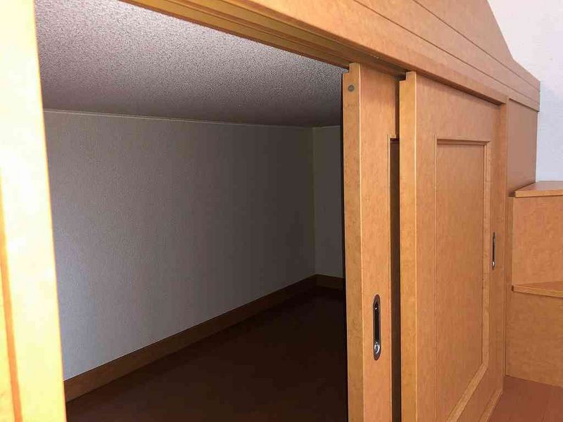 レオパレスヴィクトワールⅠ 収納
