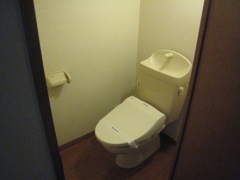 レオパレスタカラ　 トイレ