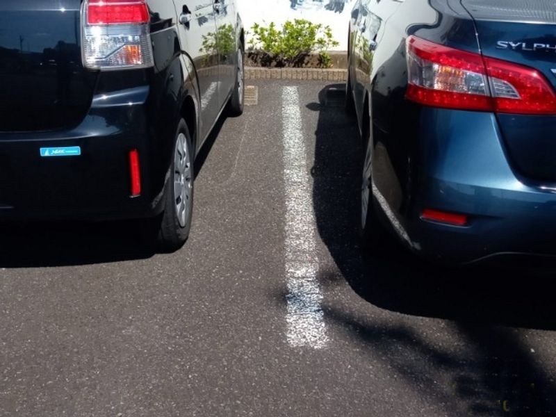 レオパレス中央林間 駐車場