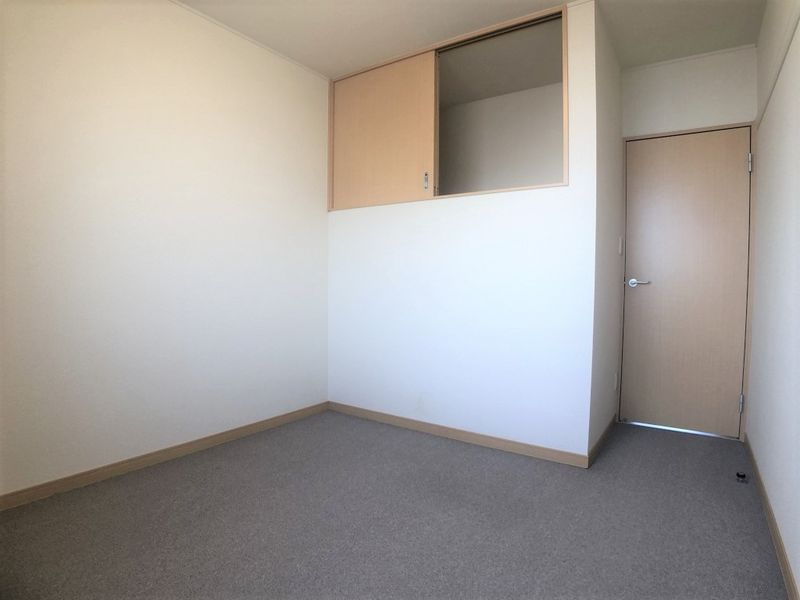 レオパレスピューピル 収納