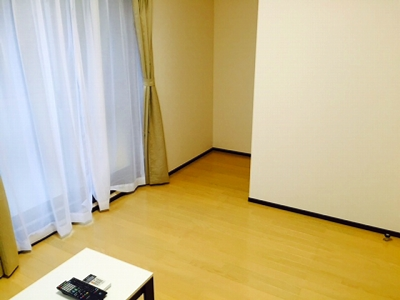 レオネクストレジデント西尾久 居間