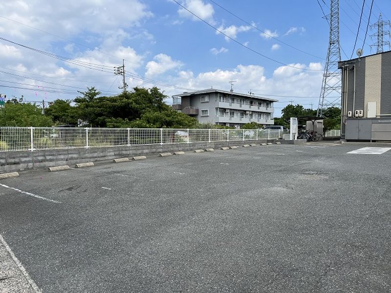 レオパレスＫｅｎ 駐車場