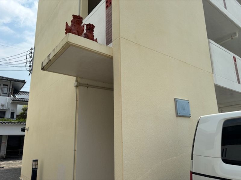 LEONEXT Happiness Entrance