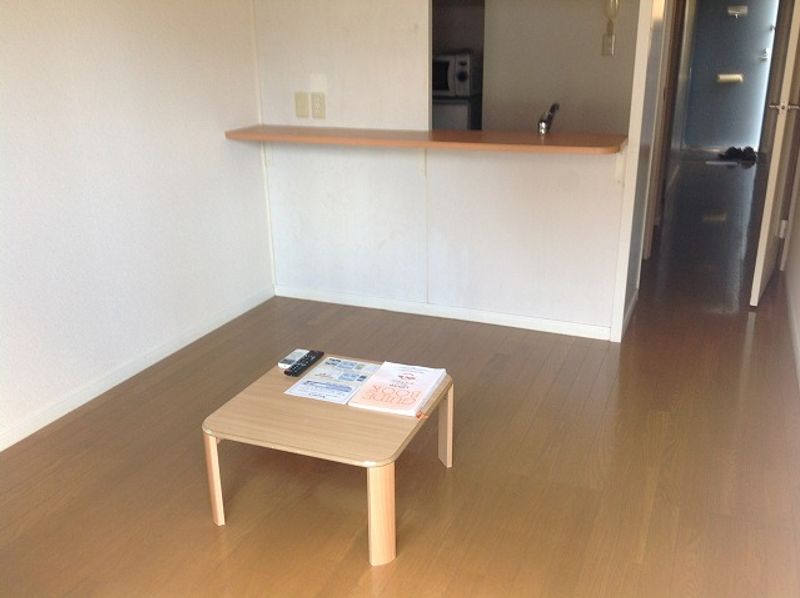 レオパレスリバーサイドホーム下浜田 居間