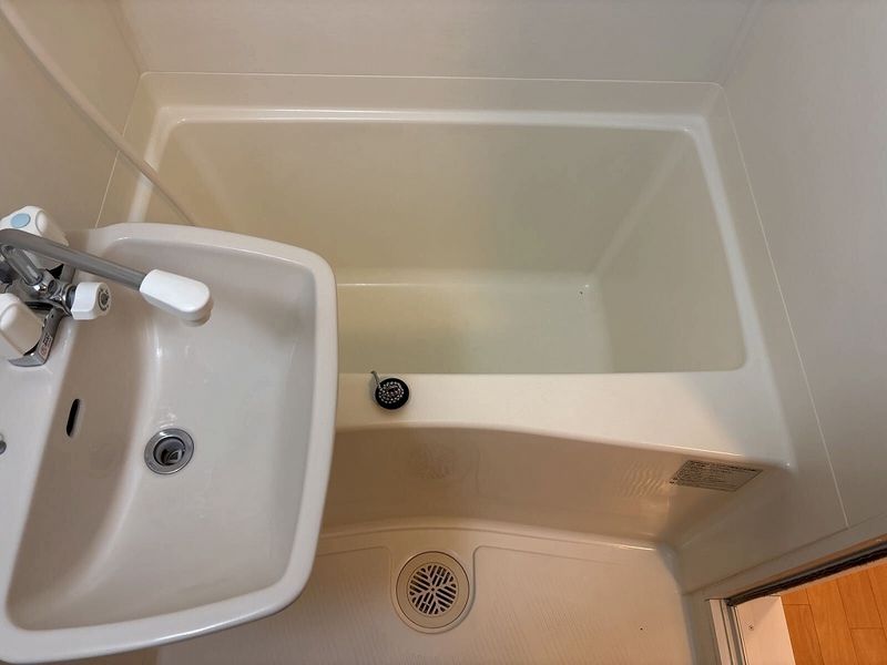 レオパレスさざんか 風呂