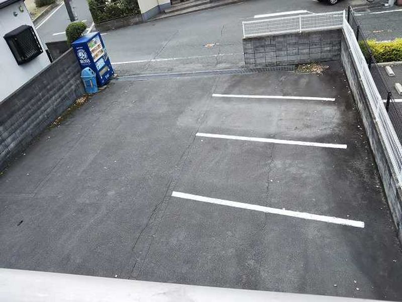 レオパレスパークサイド南熊本 駐車場