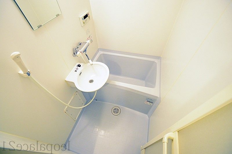 レオパレス鬼崎 風呂