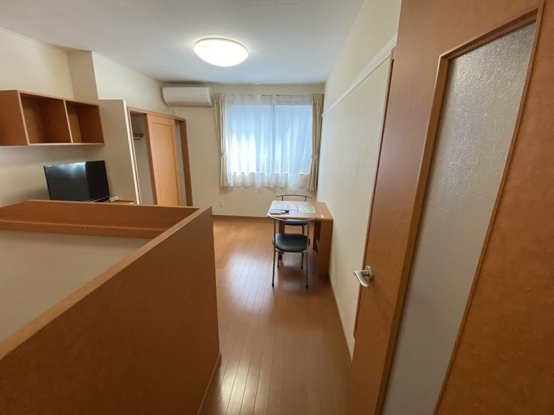 レオパレスドエール３５ 居間