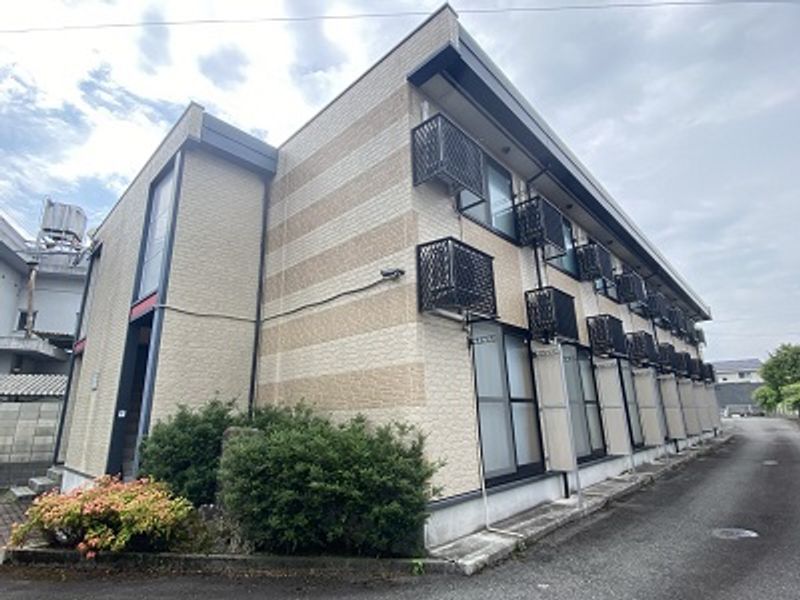 レオパレス西本町壱番館 外観