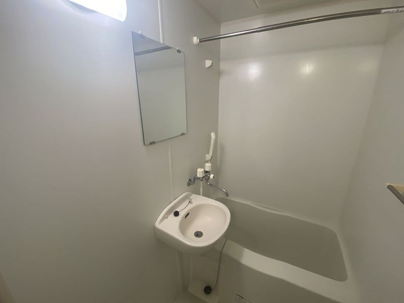 レオパレスロンシャンハイツ 洗面台
