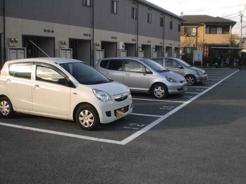 レオパレスｉ　ｔ　ｏ 駐車場