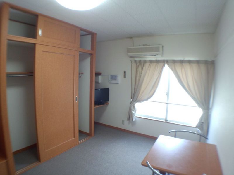 レオパレスＫ’ｓ 居間