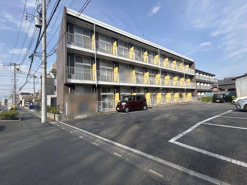 レオパレスサントーヨー 外観