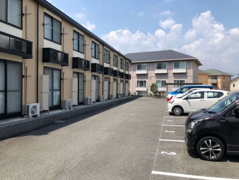 レオパレス勝和 駐車場